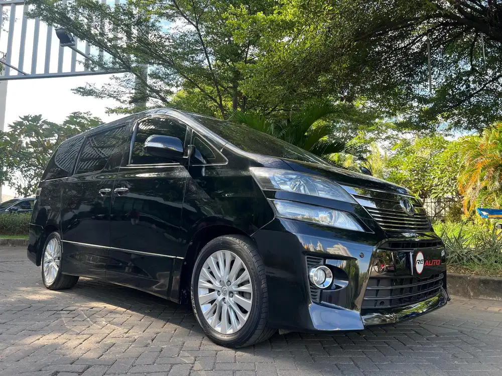 TOYOTA Vellfire ZG Aless 2.4 2014