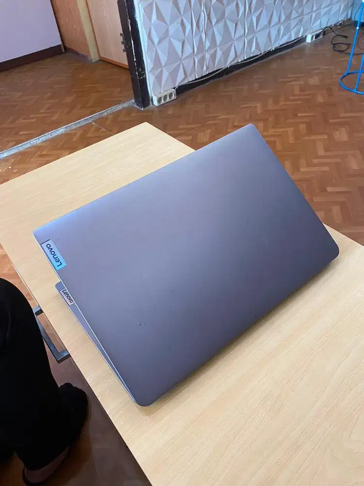 Lenovo Ideapad Slim 3 Ryzen 3 5300U