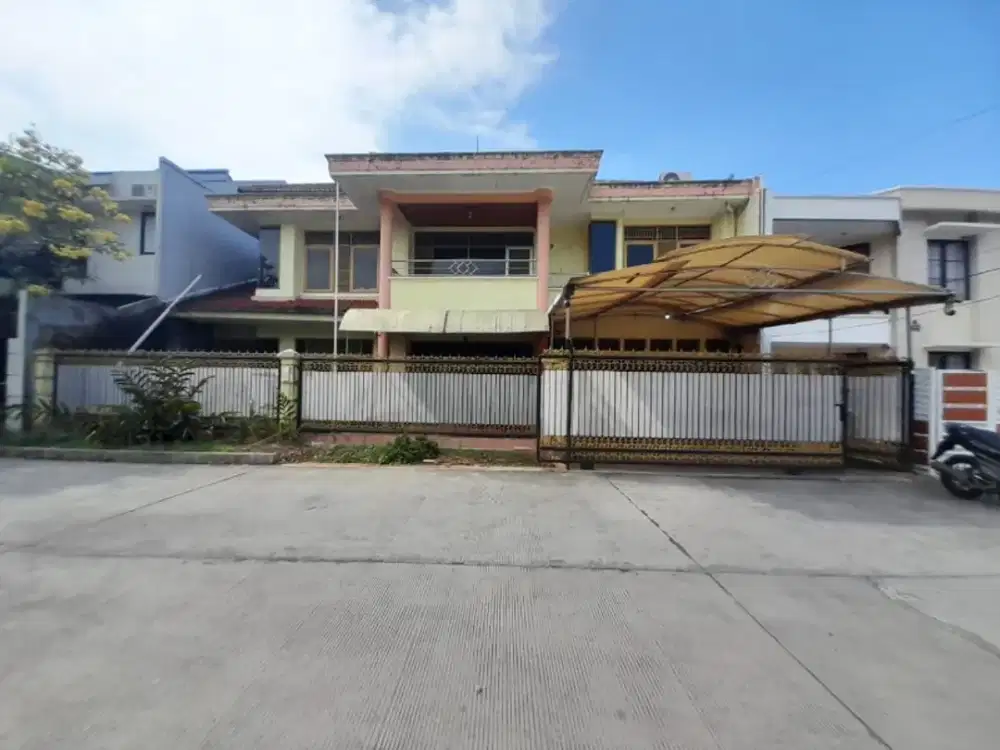 dijual rumah mewah 2 lantai lokasi komplek billymoon pondok kelapa - jakarta timur