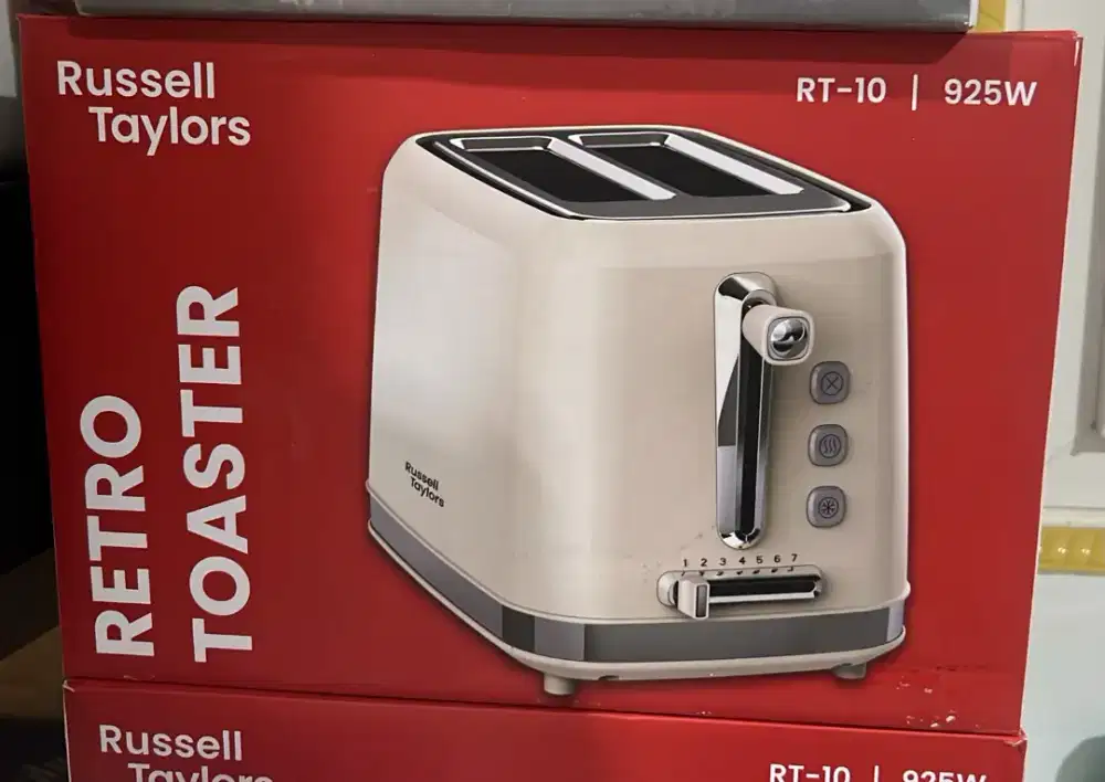 Retro toaster Russel Taylor
barang baru 925w