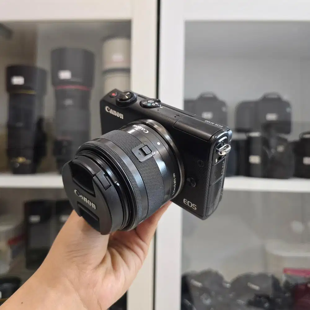 KAMERA CANON EOS M100 + LENS CANON EF-M 15-45MM IS STM (SN 2198)