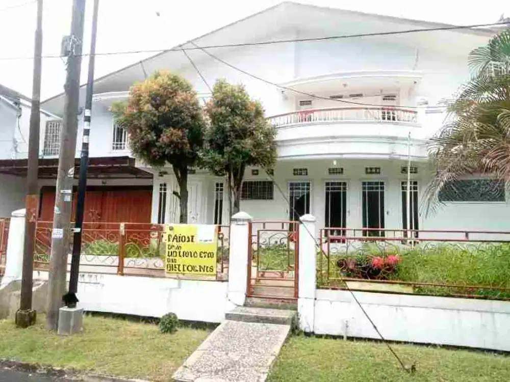 HARGA NJOP! MASIH NEGO! Rumah di Duta Pakuan Bogor Baru, Nyaman, Dekat Portal. Area Kost