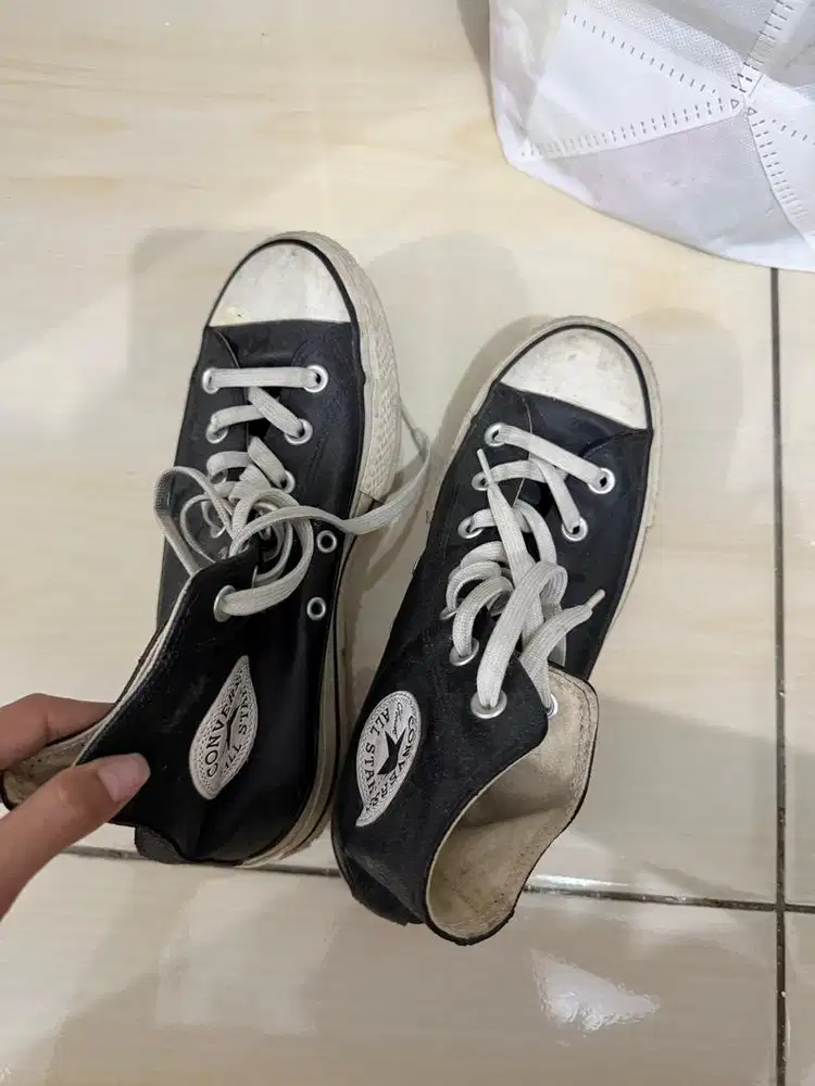 PRELOVED SEPATU