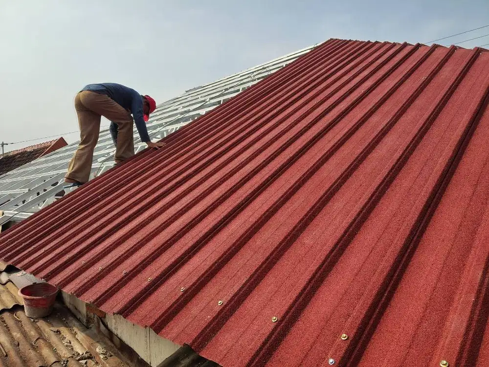 Renovasi Atap Pakai Galvalum Pasir Kencana + Baja Ringan Pasti Awet