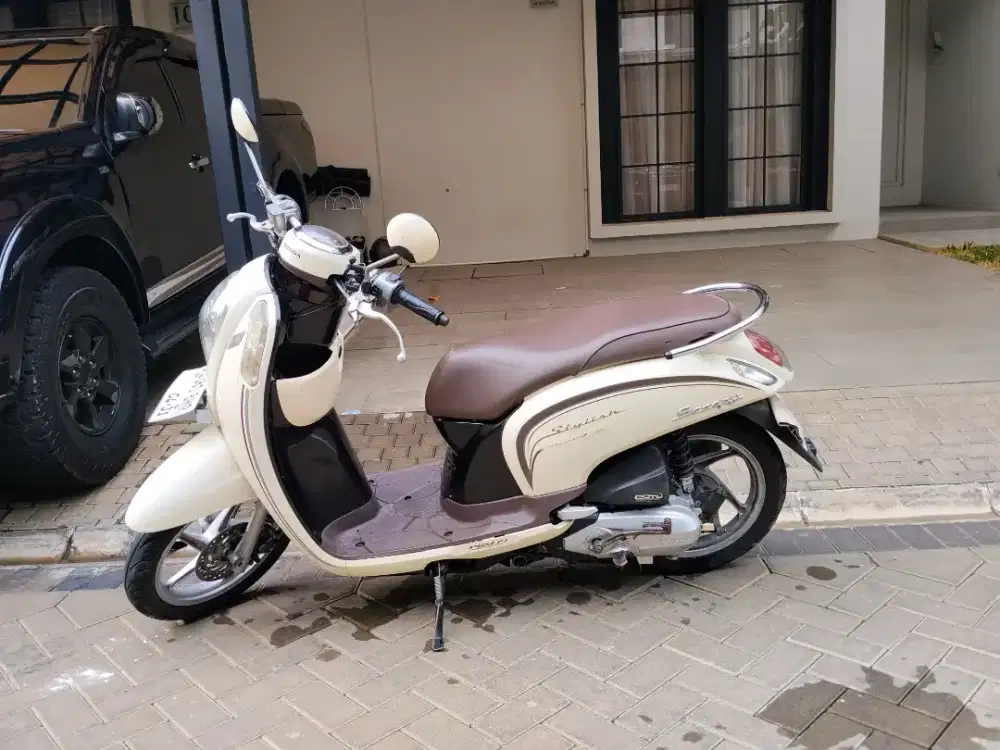 Dijual scoopy 2016