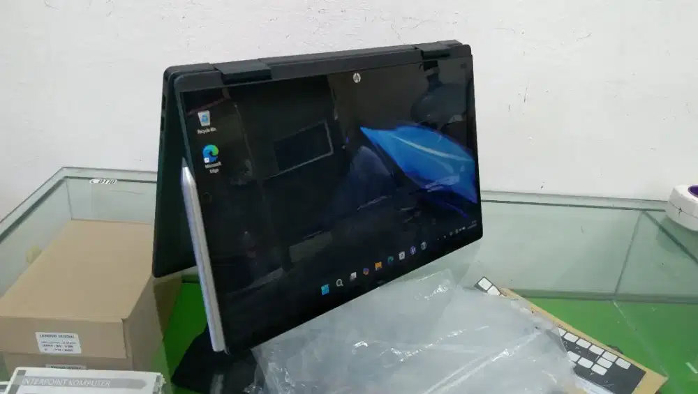 HP Pavilion x360 Touchflip 
Core i5-13350u
 Ram 16GB 
SSD 512GB
Mulus