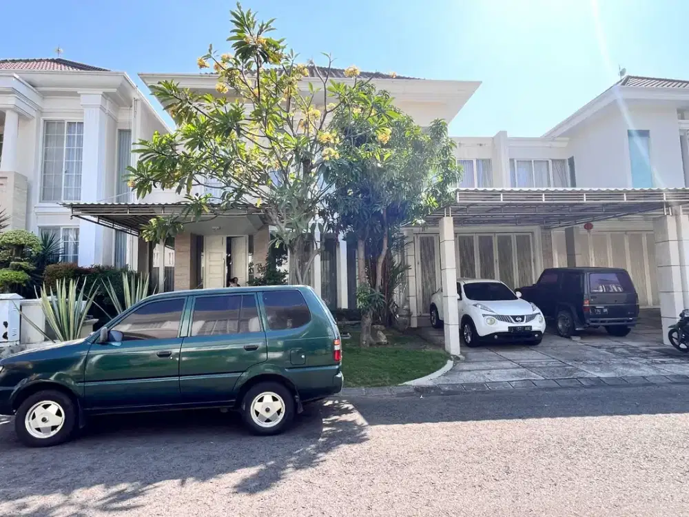 Dijual Rumah Pakuwon Indah La Riz Wood 2 Lantai High Ceiling Ex Rumah Contoh