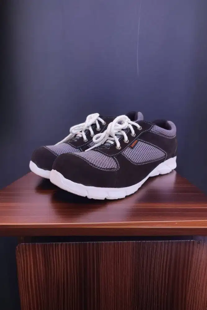 Terjamin Sepatu safety standar konstruksi Karawang