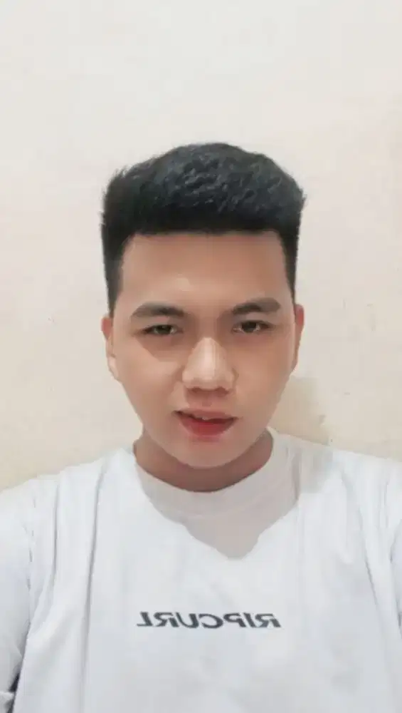 MENCARI LOWONGAN PEKERJAAN