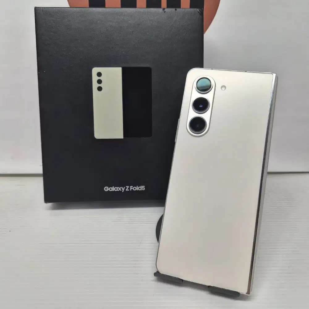 Samsung Z Fold 5 FULLSET 12/512gb Cream EX SEIN NO MINUS FULLSET