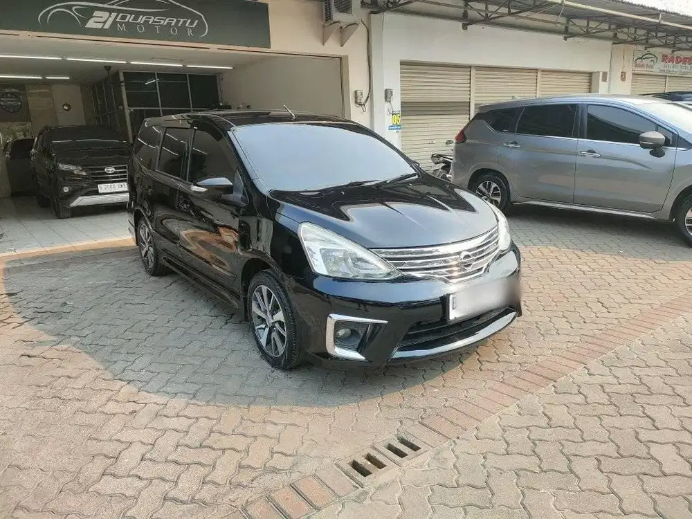 GRAND LIVINA HWS 2016 HITAM NISSAN MATIC HIGHWAY STAR