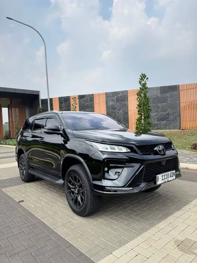 Dijual Fortuner 2.8 VRZ GR Sport 4x4 tahun 2024 Harga Eknomis