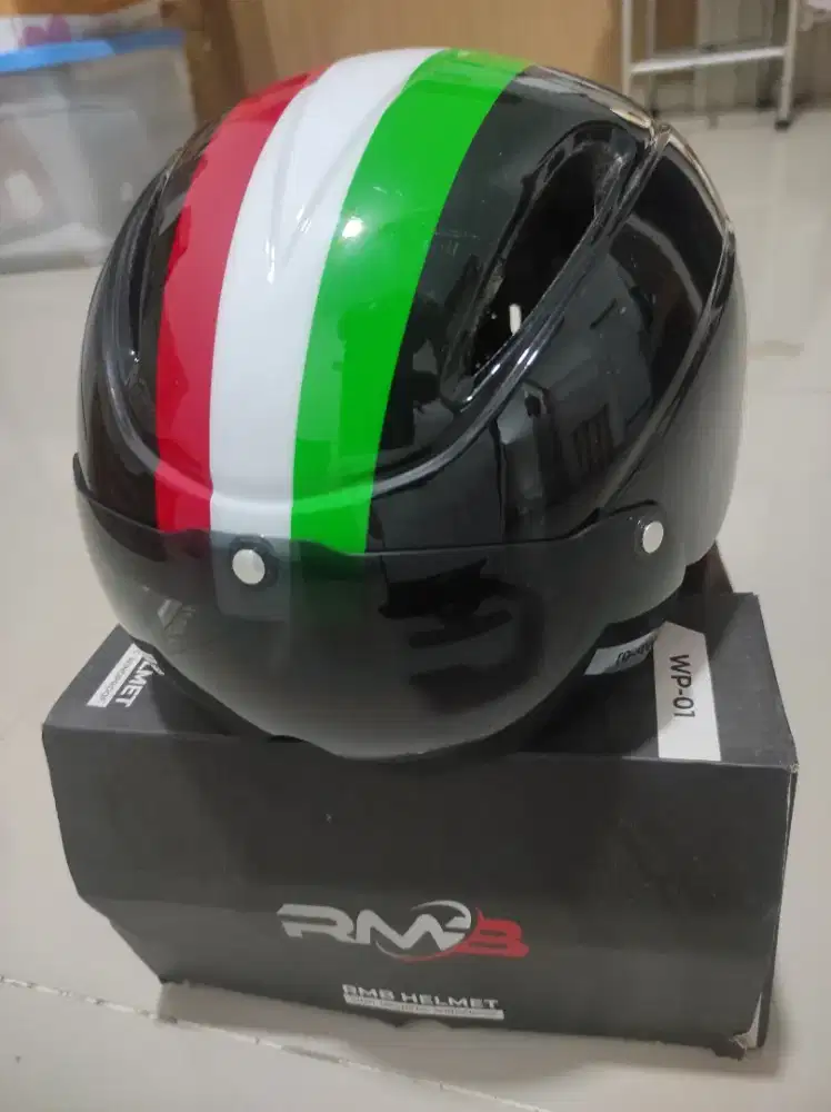 Helm sepeda RMB