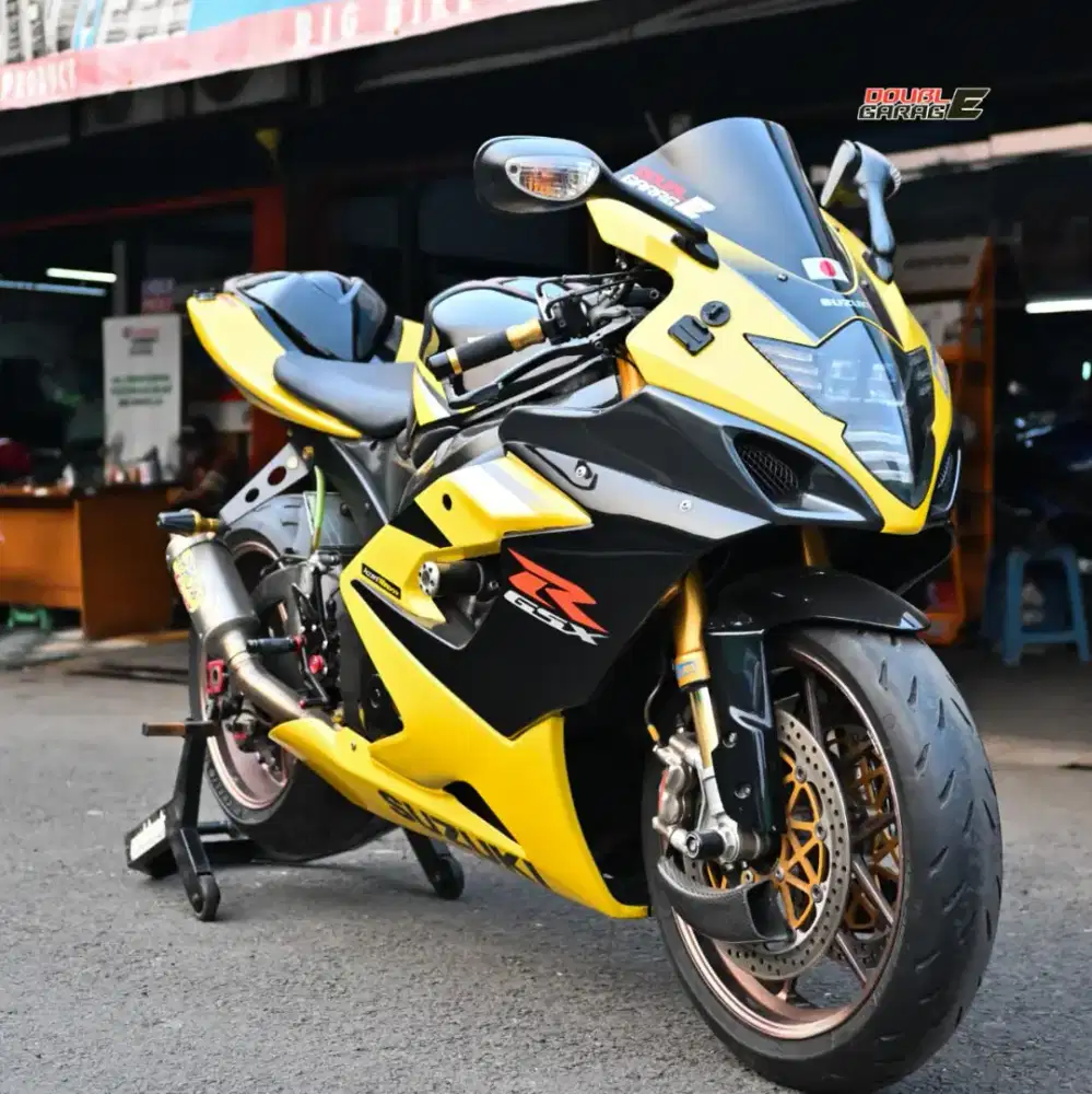 SUZUKI GSX-R | GSX 1000 K5 2005 KUNING
Unit Langka Kolektor Item
