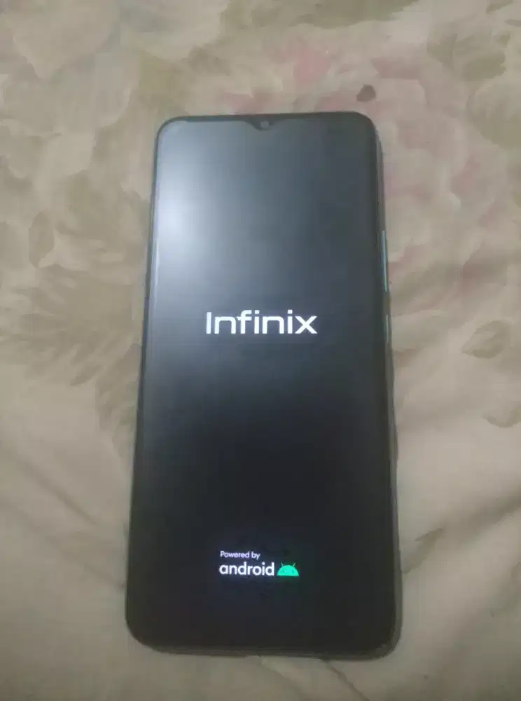 INFINIX HOT 20i 4/128 BEKAS