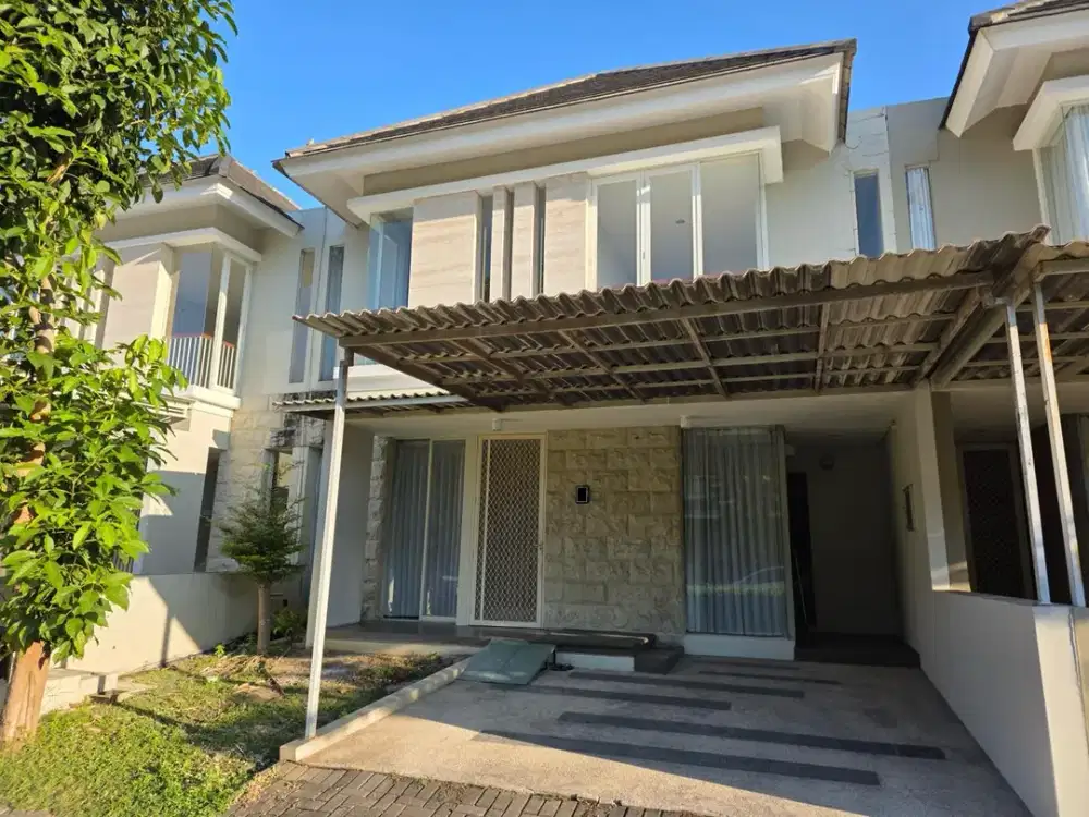 Rumah 2 Lantai Siap Huni di Citraland The Greenlake Surabaya Barat