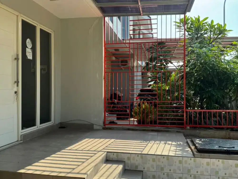 Disewakan rumah siap huni cantik cluster vasana  Harapan Indah Bekasi