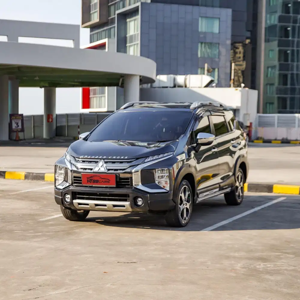 Mitsubishi Xpander Cross Premium Pack Matic 2020 abu abu genap