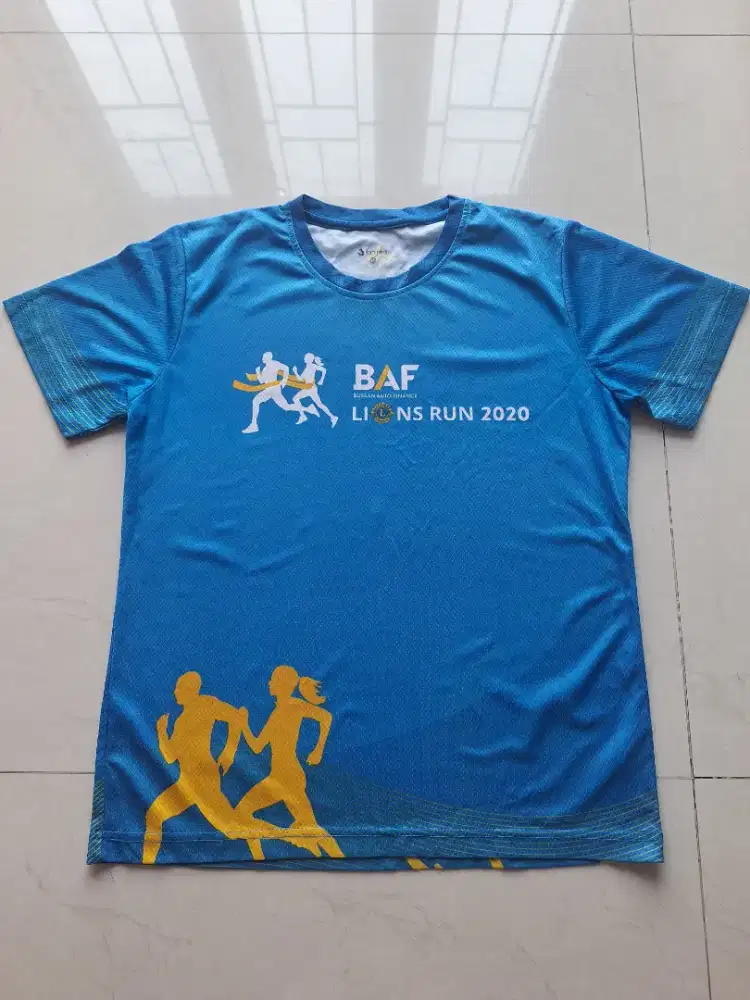 Kaos olah raga biru M preloved