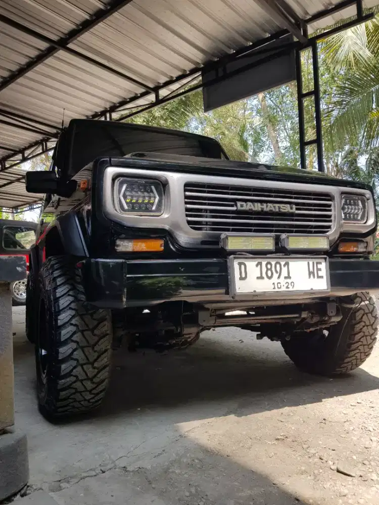 taft gt f70 4x4 hitam