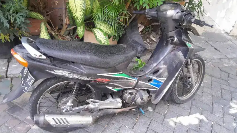 Suzuki shogun R