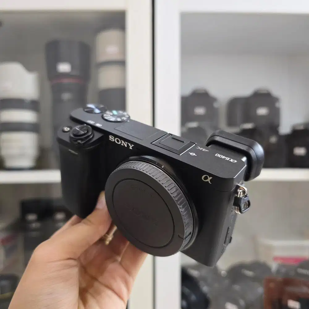KAMERA SONY A6400 BODY ONLY LIKE NEW (SN 5137)