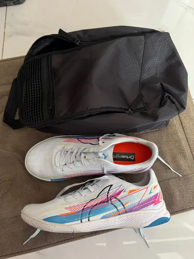 Ortuseight Sepatu Futsal Catalyst Legion V6 IN Cloud Blue UK 4