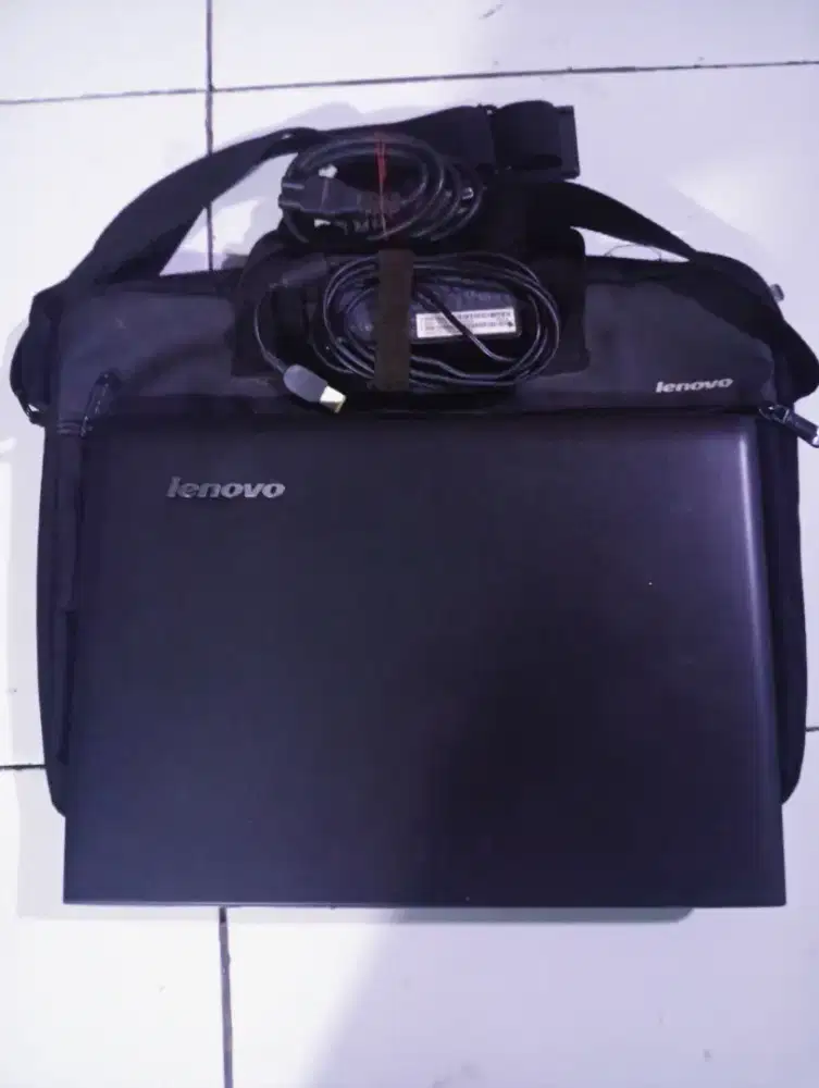 Laptop Core i5 Lenovo Dual VGA Ram 8Gb HDD 500Gb Lancar Jaya
