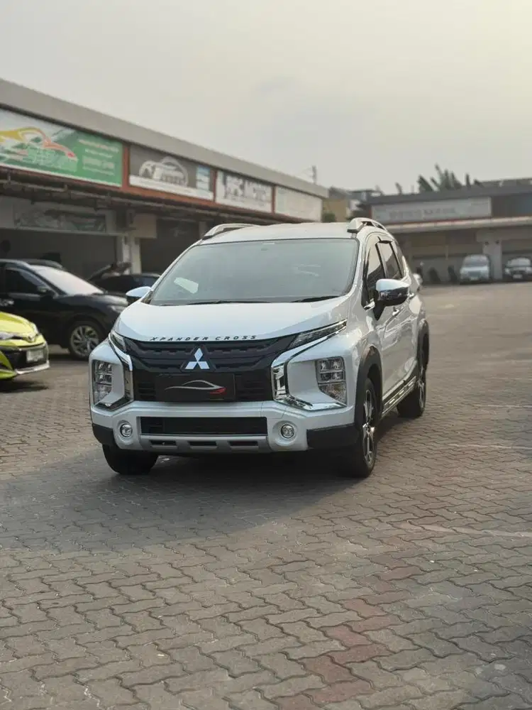 (Cash) Xpander Cross Premium package 2021/2022 putih dp 5jt ultimate