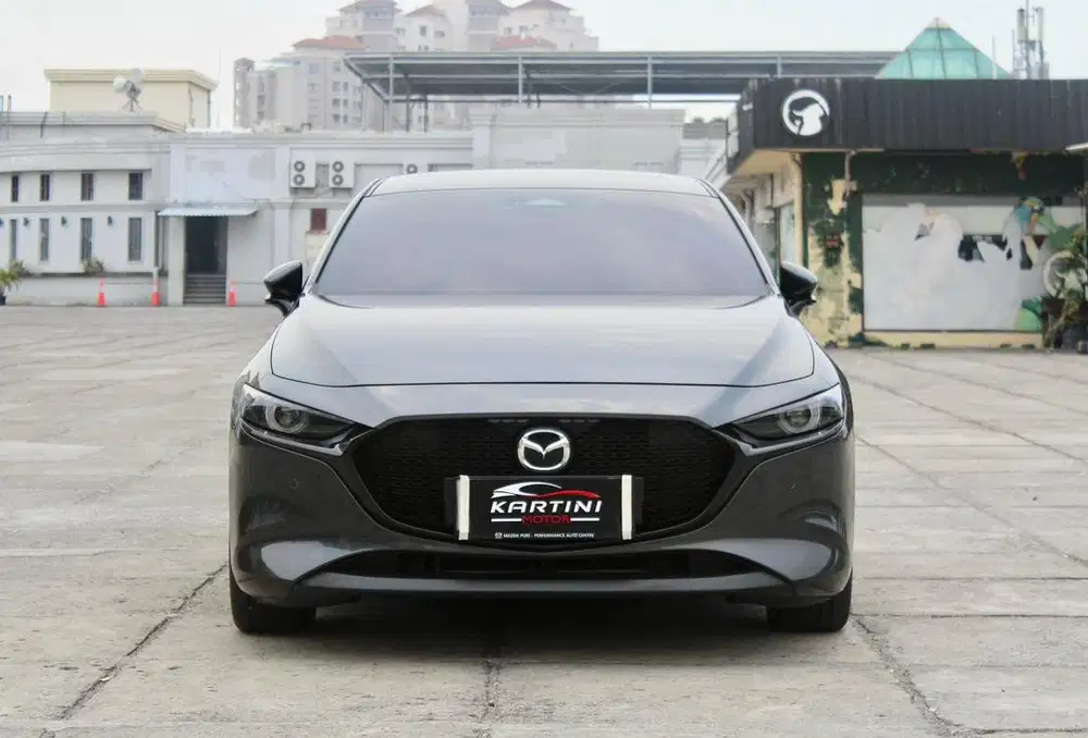 Mazda 3 Hatchback 2023 LOW KM 17rb Full Record Mazda TGN 1 Dr Baru