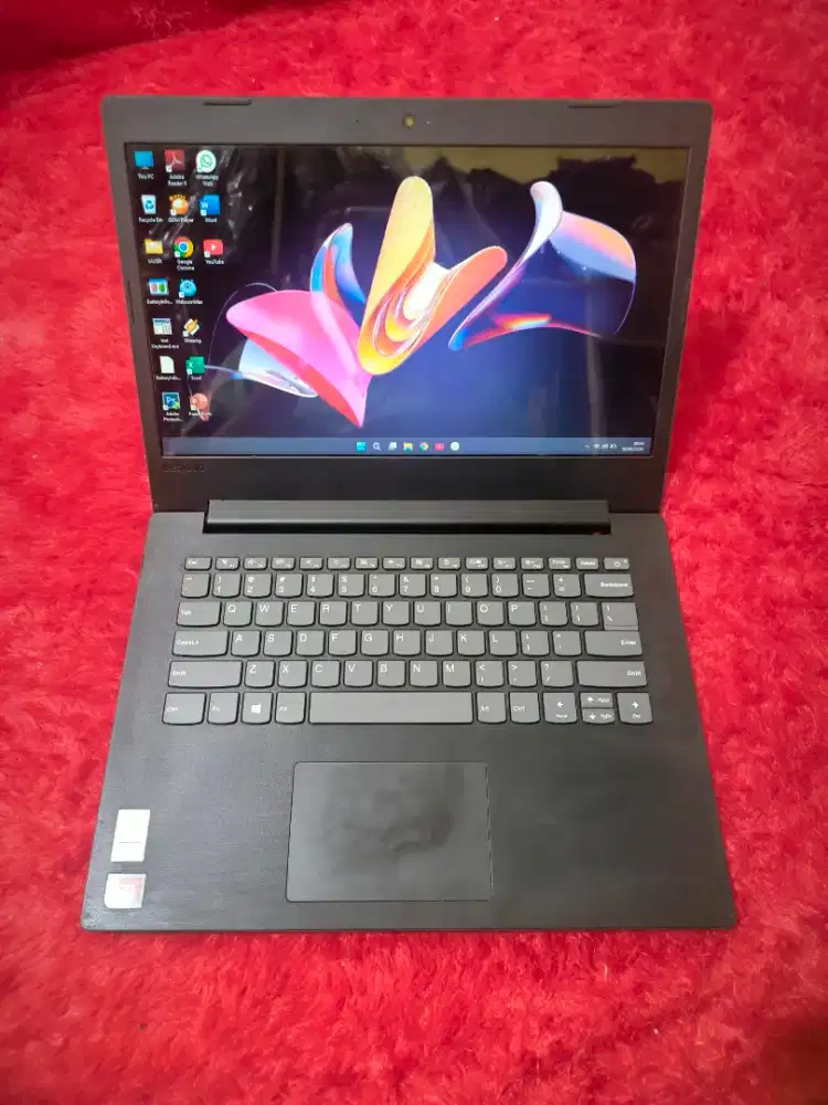DIJUAL LAPTOP LENOVO SLIM,KENCENG,AMD A9-9425,RAM 8 GB DDR4,SSD 128 GB