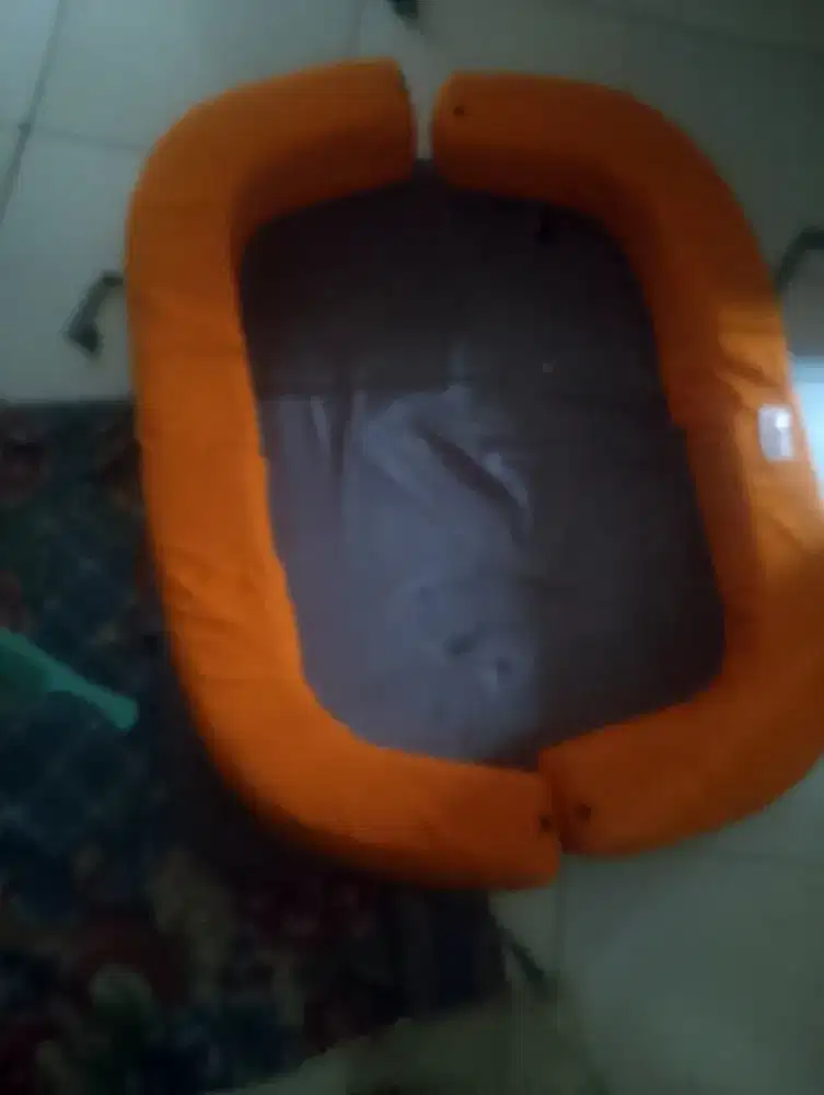 Klambu tempat tidur bayik