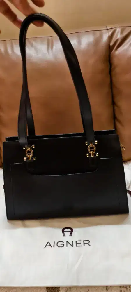 Tas AIGNER original kondisi masih baru