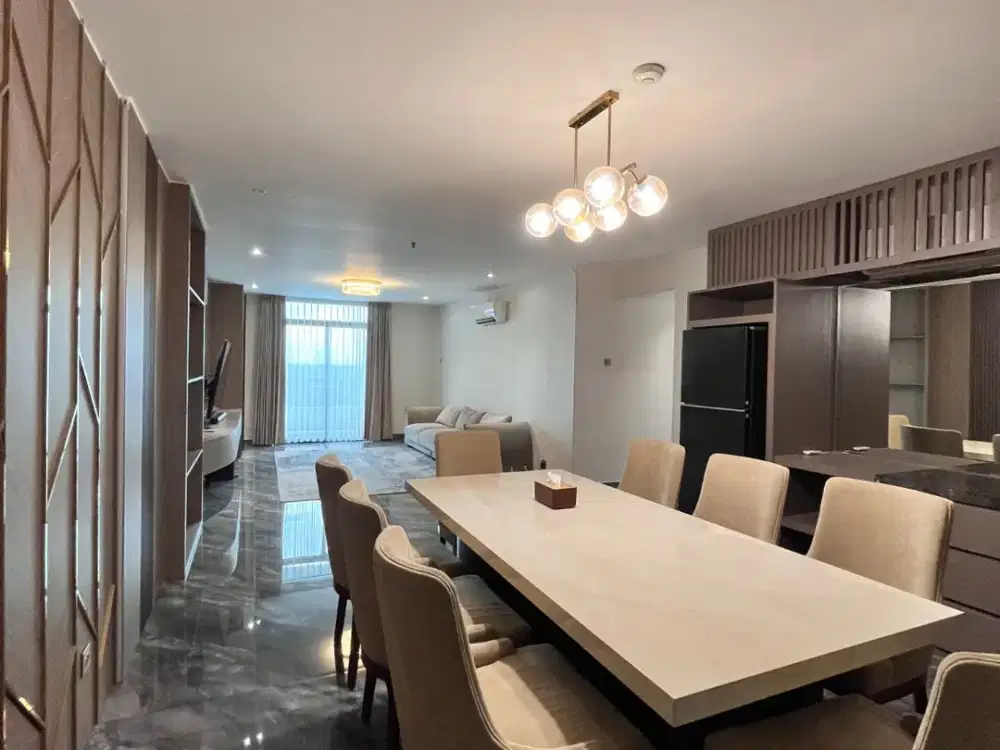 Dijual/Disewakan Apartemen Kondominium Graha Family Jarang Ada Furnish + Interior Lengkap