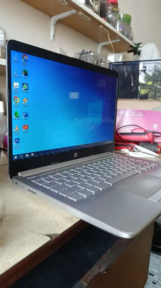 SECOND LAPTOP HP