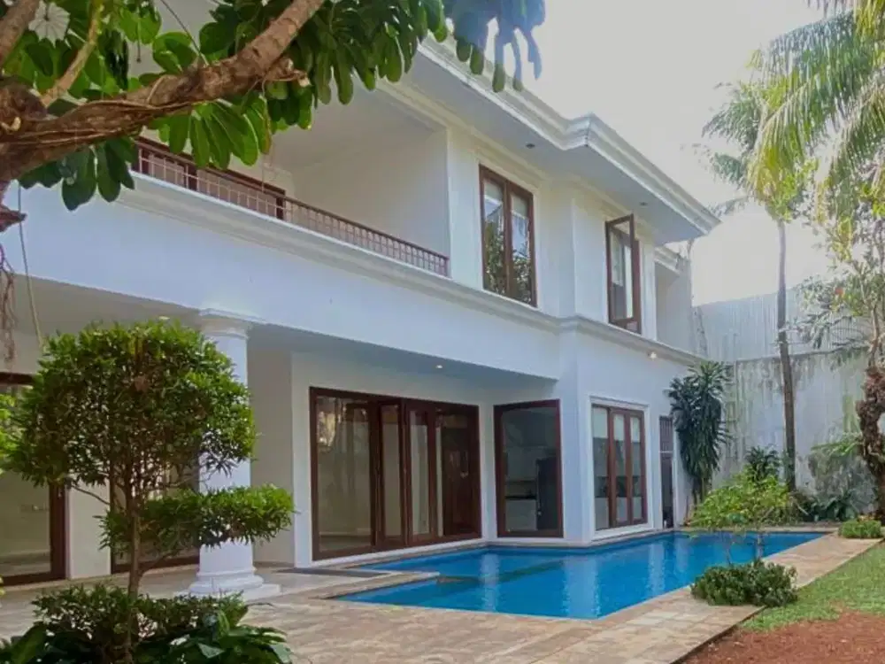 Disewakan Rumah Mewah 5Kt di Area Simprug/Senayan/Kebayoran Baru Jakarta Selatan | Std714