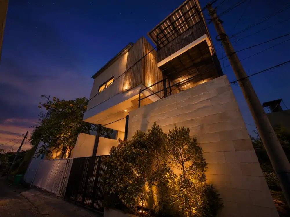 Modern Fully Furnished Villa with Rooftop Near Sunset Road, Seminyak