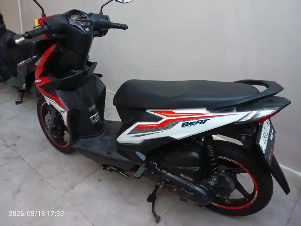 HONDA — Beat merah 110 CC
