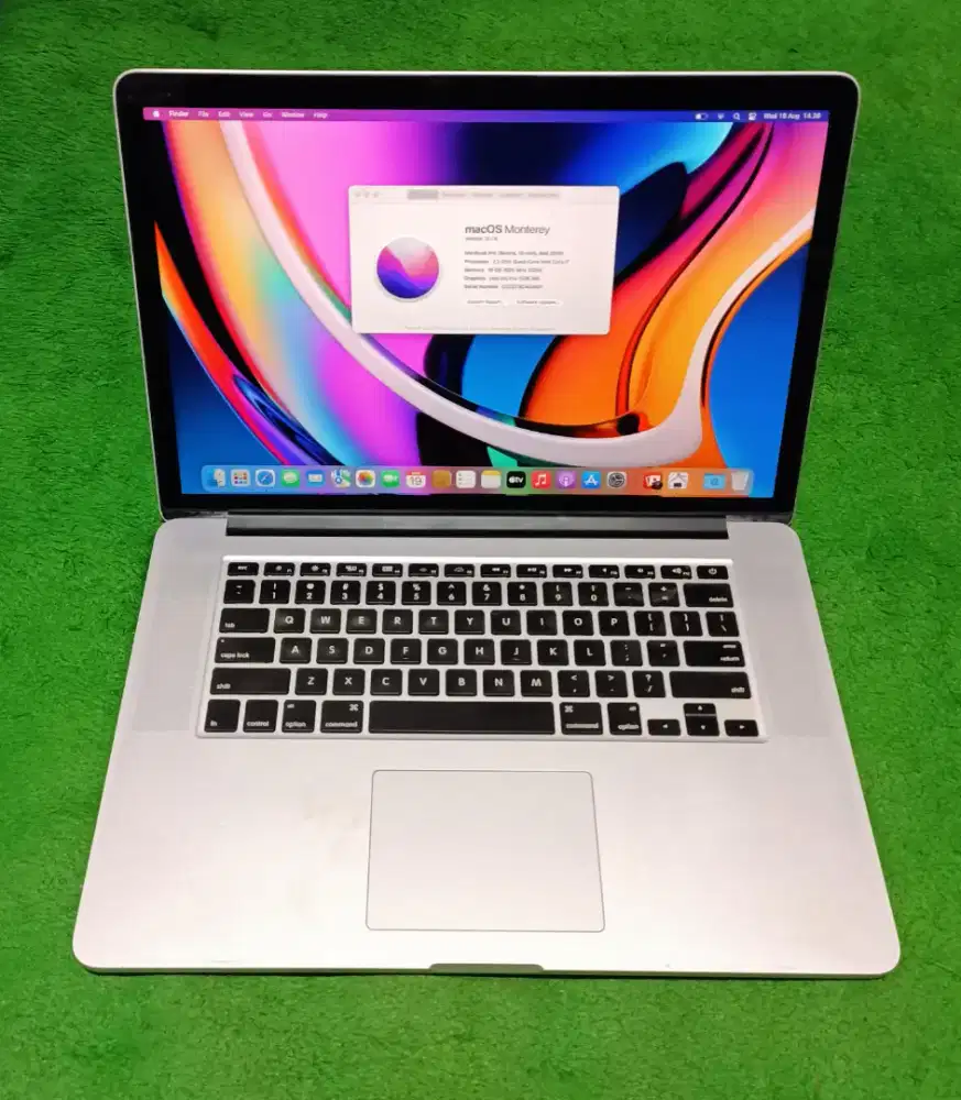 Apple MacBook Pro 2015 15inch i7 16/256 GB Silver Dual VGA Murah