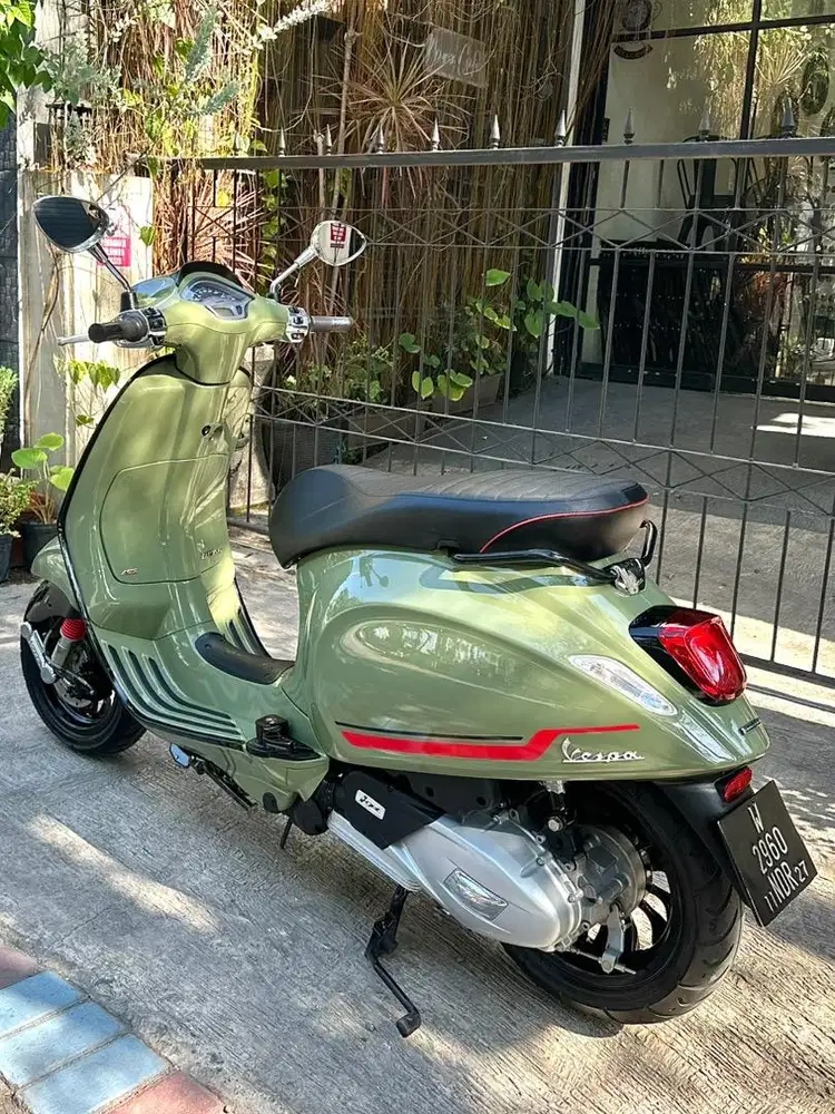 Vespa Sprint S Like New