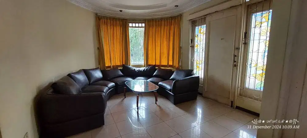 Disewakan Rumah Mewah 2 Lantai Kawasan Elite di Sukagalih Bandung