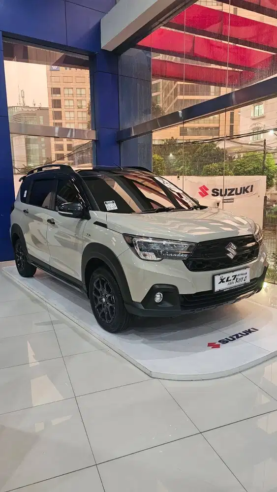 Suzuki XL7 1.5 Alpha Kuro Bensin-AT Promo