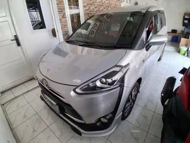 DP RENDAH Toyota Sienta 1.5 Q Bensin-AT 2017 WOZ
