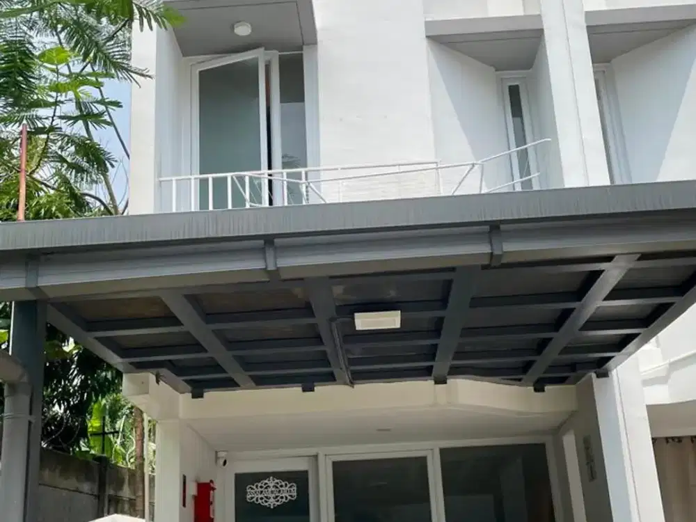 Rumah Strategis 10 Mnt ke AEON Mall BSD City 3 Lantai Bisa KPR J-35579