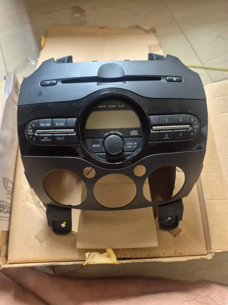 Headunit mazda 2 non sky original