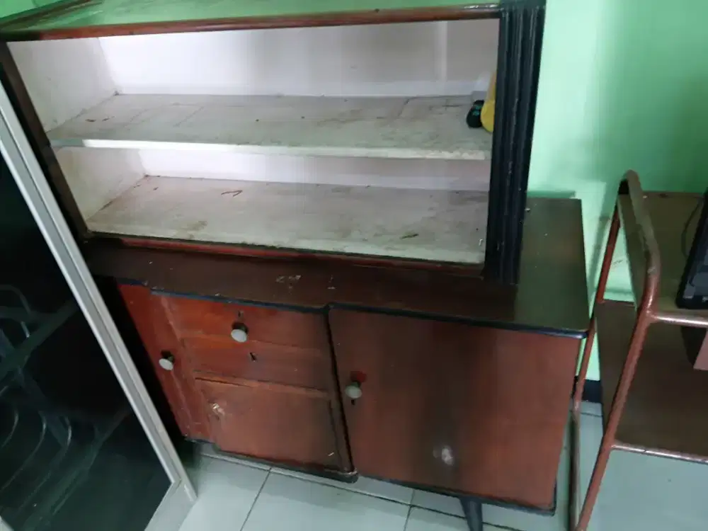 Meja laci jati kuno