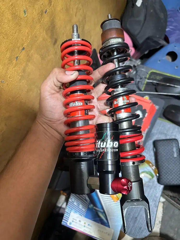 Shock aftermarket piaggio zip italy merek bitubo