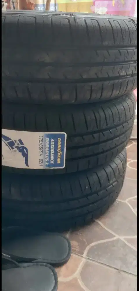 Ban baru goodyear untuk ring 14