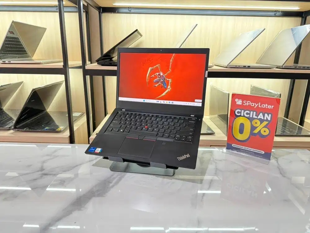 CORE I5gen11 RAM 8 GB SSD 256 GB VGA INTEL IRIS