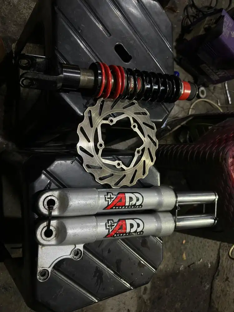 For sale sparpart dan accesories piaggio zip